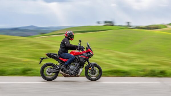 Yamaha TRACER 7 2024 - Image 8