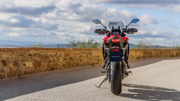 Yamaha TRACER 7 2024 - Image 15