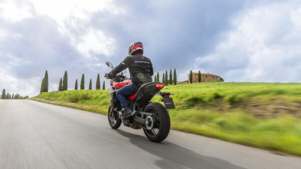Yamaha TRACER 7 2024 - Image 7